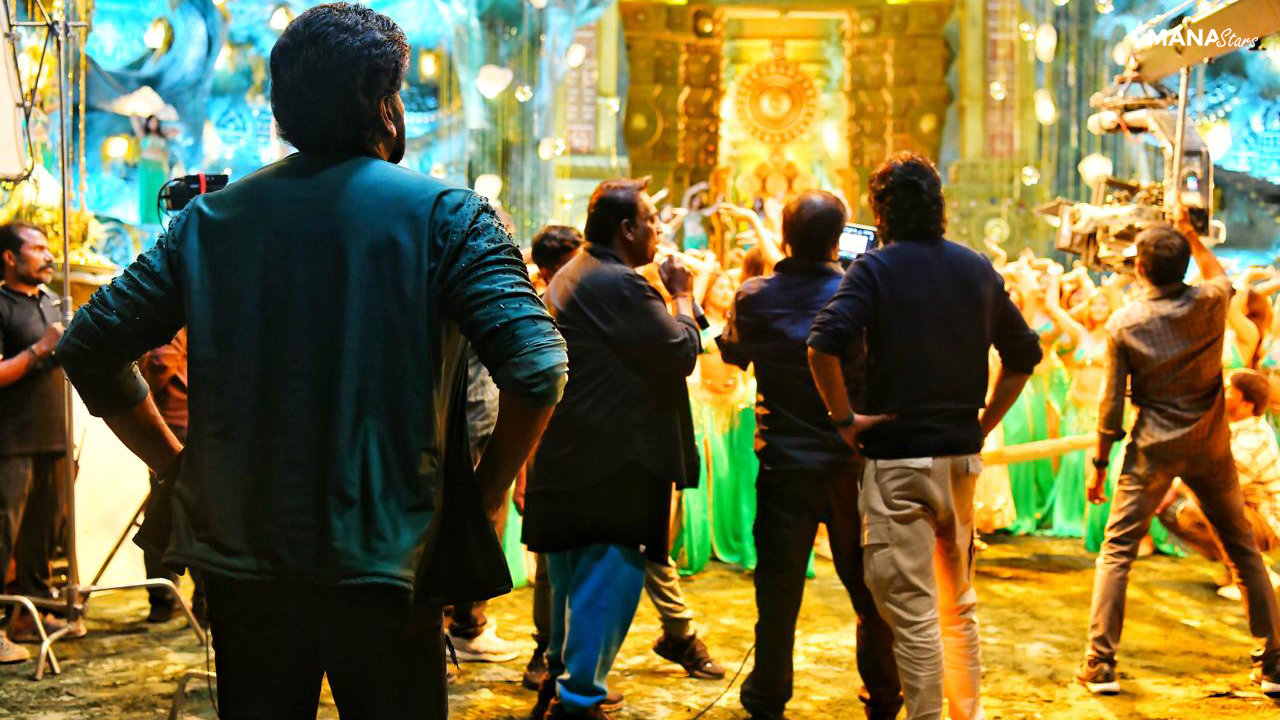 మెగాస్టార్ చిరంజీవి & మౌని రాయ్ షూటింగ్ పూర్తి